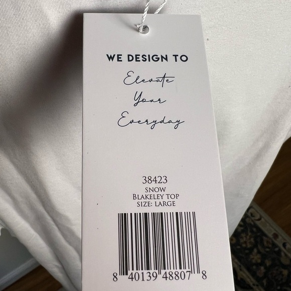 Michelle McDowell snow Blakeley top size large puff sleeve white t-shirt - Picture 6 of 8